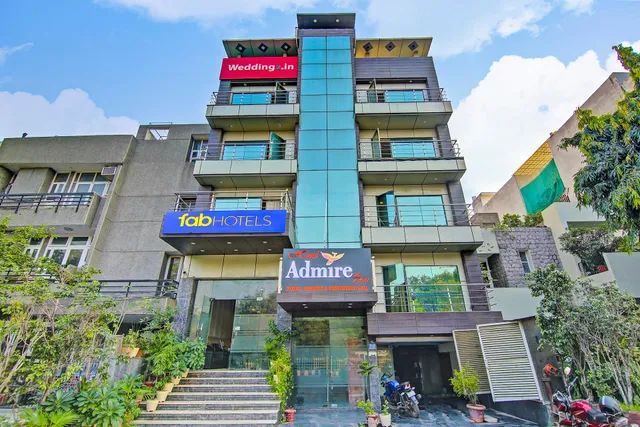 FabHotel Admire Suites- Hotel in East of Kailash, Near Lotus Temple, New Delhi
