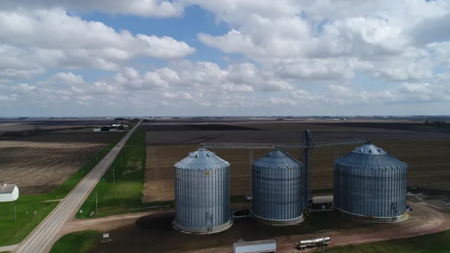 Bunkers Feed & Supply Inc.