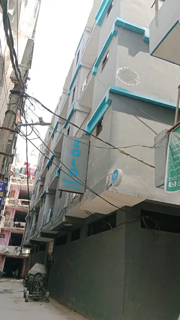 Zolo Mantra PG in Mamura Noida