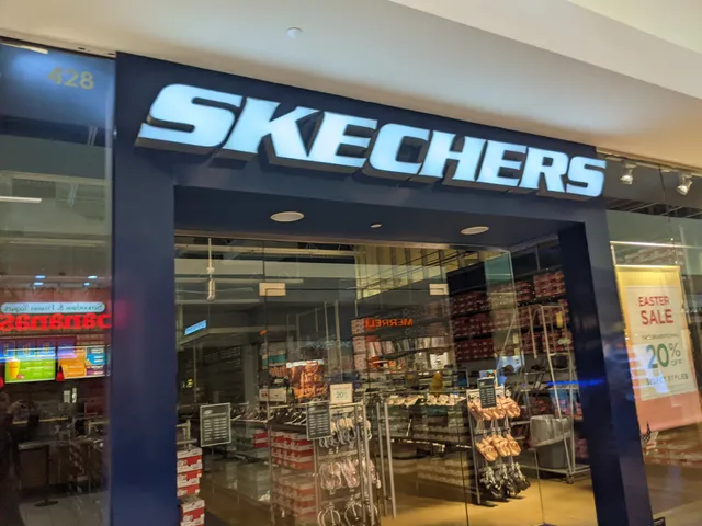 SKECHERS Factory Outlet