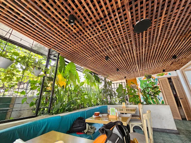 Rico’s Café - Zona Dorada