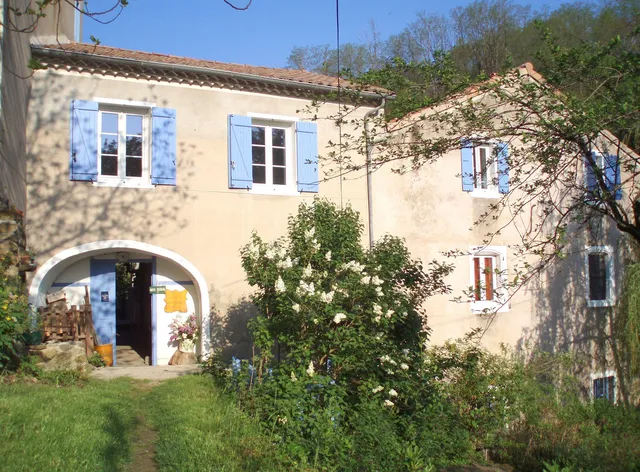 le moulin de cornevis - chambres d'hôtes gites
