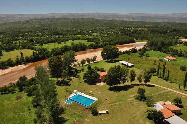 Complejo La Querencia