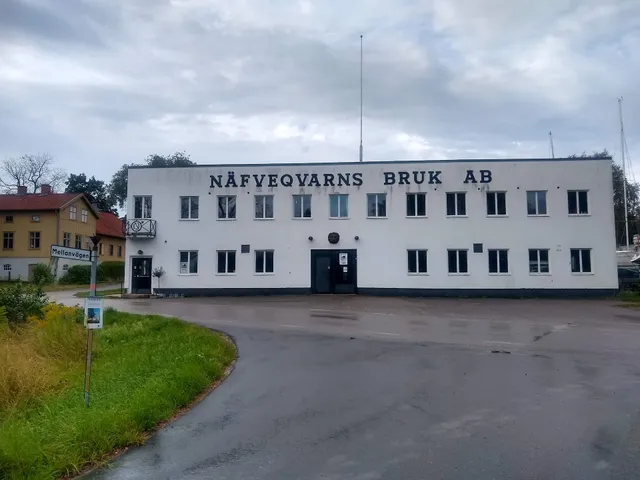 Brukets Marina Guest House