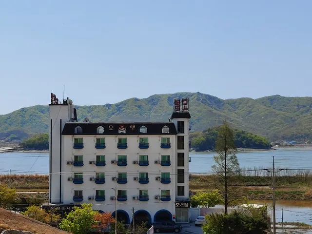 Saipan motel overlooking the sea
