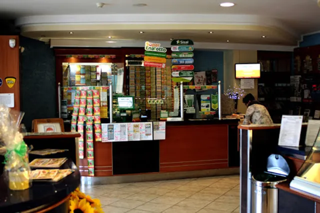 Bar L’Ancora Fiumefreddo Bruzio Centro Commerciale VS L'Ancora.