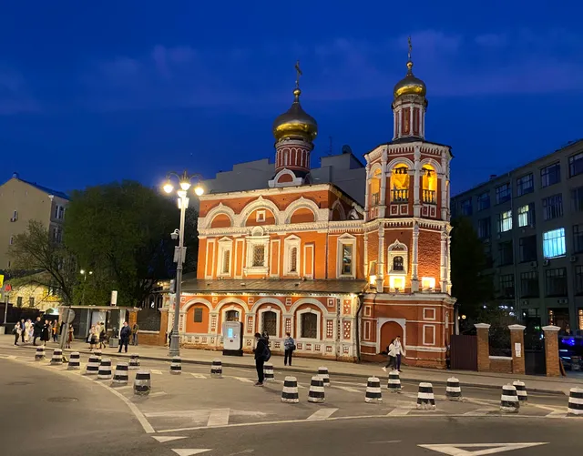 Khram Vsekh Svyatykh Na Kulishkakh