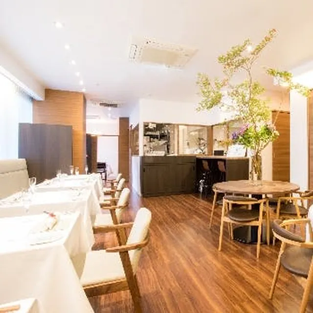 NAKAGAWA なかがわ