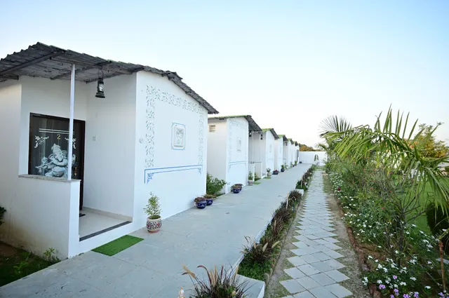 The castle crown - Hem Vilas Resort Ranthambhore