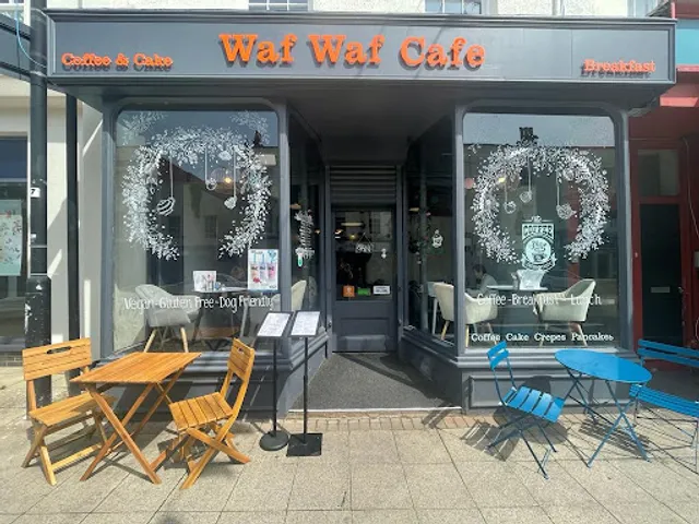 Waf Waf Cafe