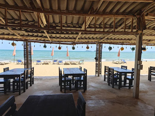 Three Trees Beach Restaurant