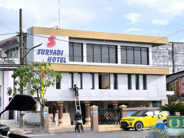 SURYADI HOTEL
