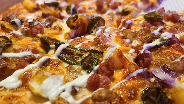 Red Swan Pizza - Niagara Falls