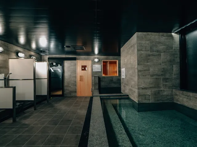 ＴＨＥ ＨＯＵＲＳ