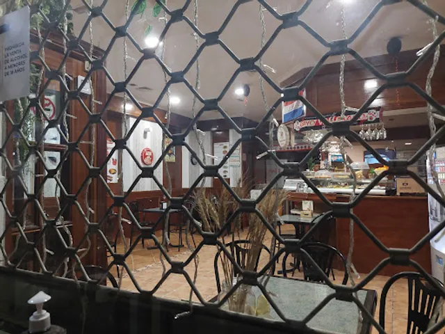 La Escondida Bar-Café