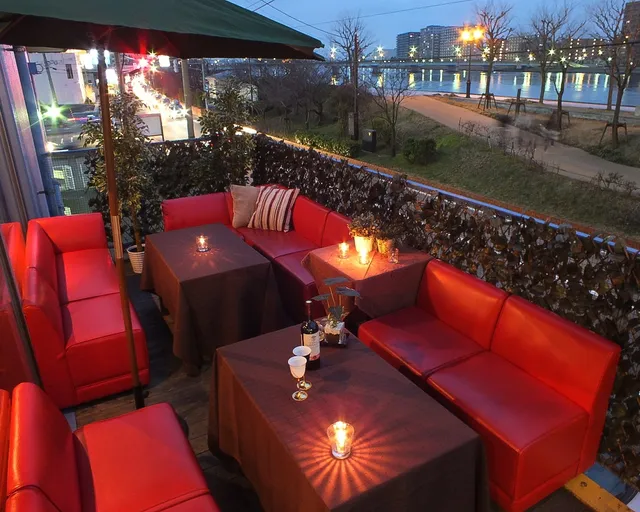 MILAN RIVERSIDE TERRACE