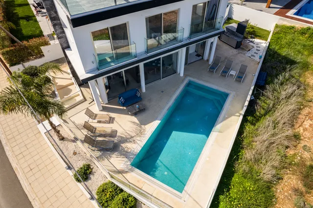 Seaside Luxury Villa