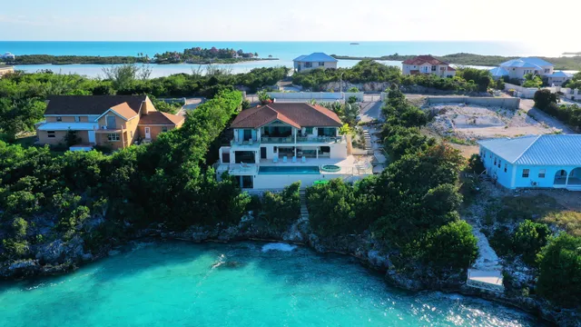 Alta Bella Villa and Spa