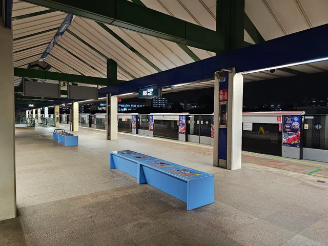 Khatib MRT Station (NS14)