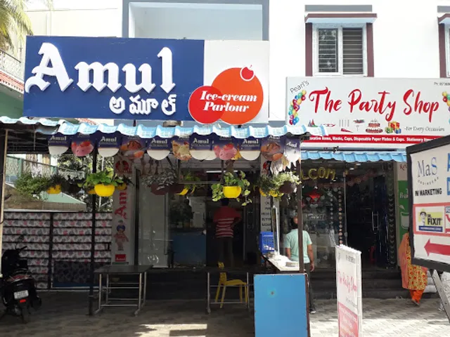 Steam and Cream - Bakery and Icecream