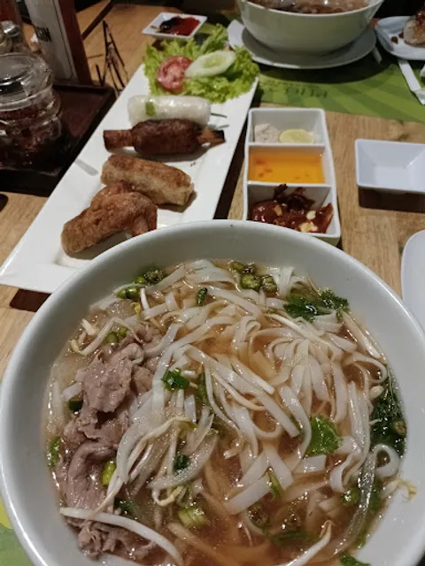 Pho 24