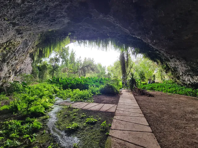 Grotte du Peuplement