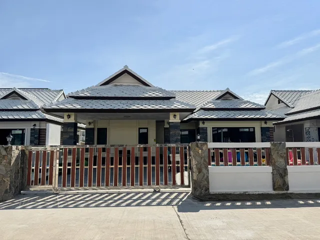 LV villa พูลวิลล่า