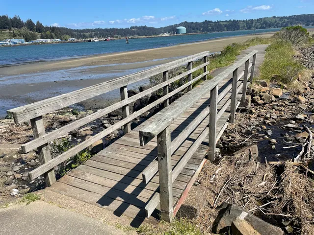 Yaquina Bay Estuary Trail
