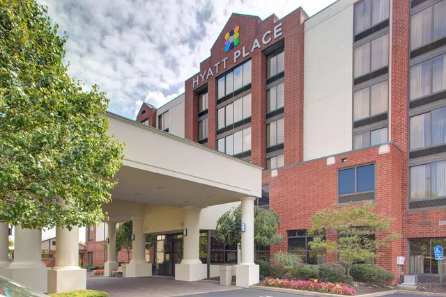 Hyatt Place Pittsburgh Airport / Robinson Mall