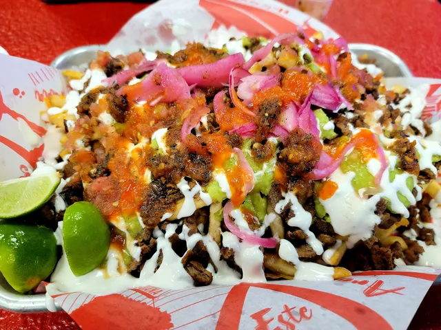 Menuderia y mariscos GDL