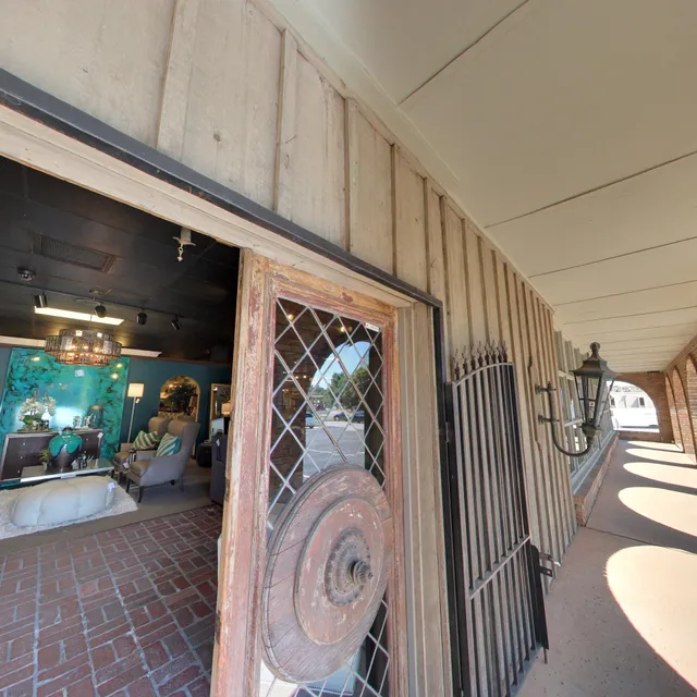 Heenan's Home Furnishings