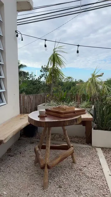 Isla Made Local Goods + Cafe