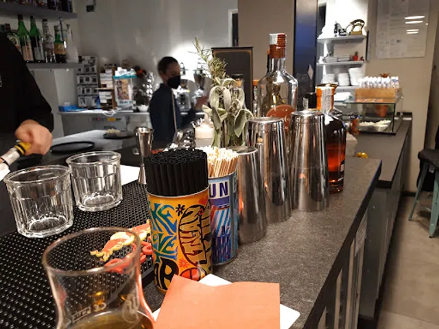 Little Susan'S Pub Massimiliano Di Perezzani