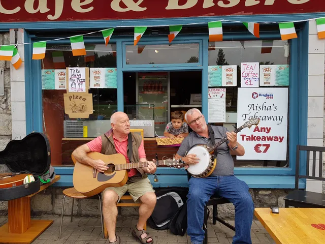 Aisha's Cafe & Bistro