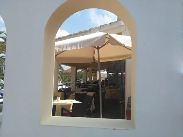 Porto Cari | Restaurant & Cafe