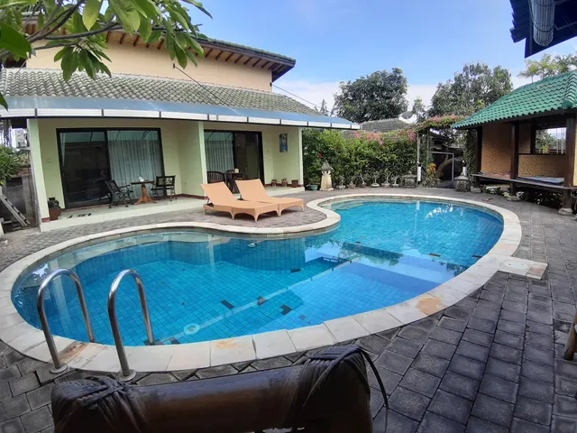 Villa Yukie Senggigi Home Stay