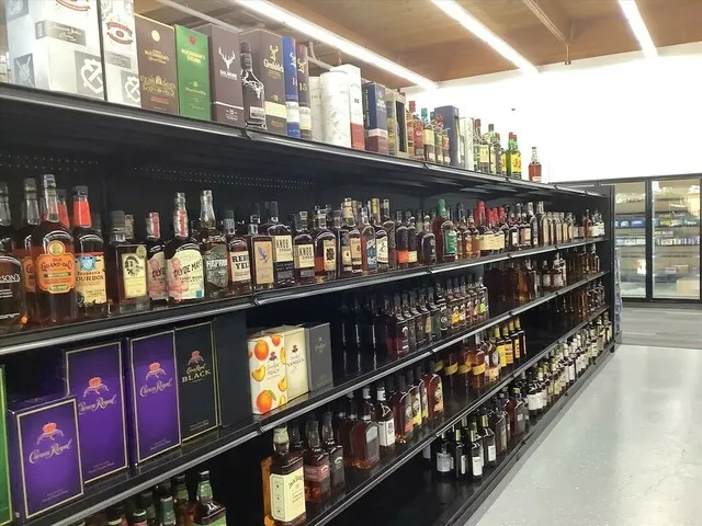 Dubuque Wine and Spirits