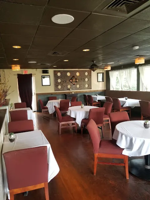 Prime 82 Restaurant & Bar