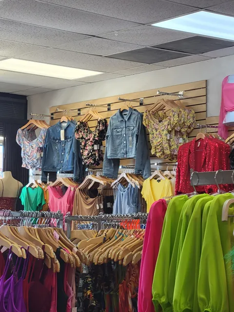 Sammy's Fashion unit A