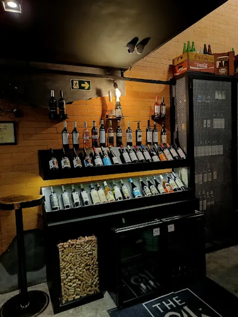 The Oak - Wine And Beer