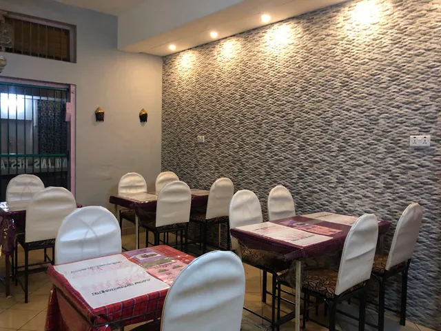 Milan’s Restaurant (Indian Vegetarian cuisine)