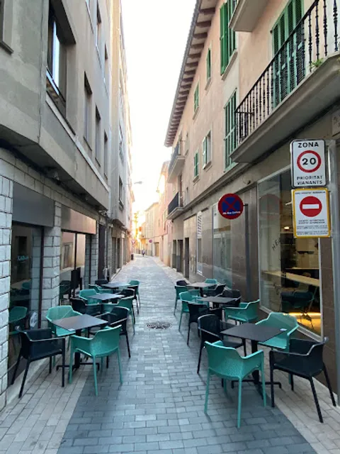 Healthy Hunters (Manacor)