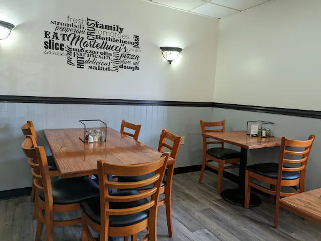 Martellucci's Pizzeria