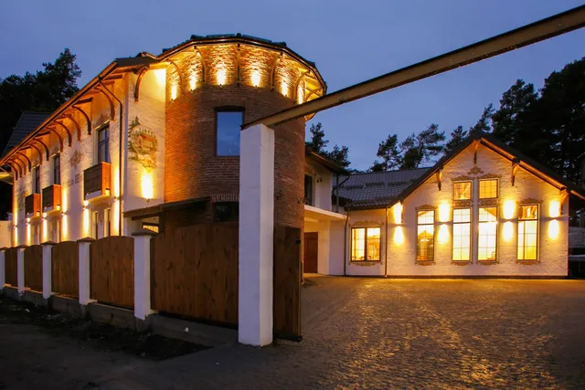 Hotelʹno-Restoranyy Kompleks "Shpatser"