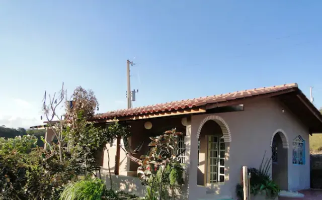 360° vista sob as estrelas e pôr do sol