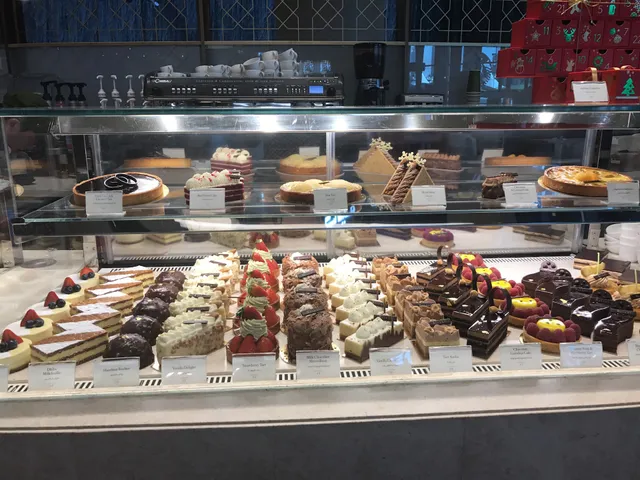 Cafe Bateel - Emaar Square, Abu Dhabi