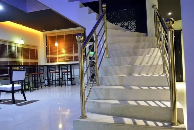 De Santos Hotel, Awka