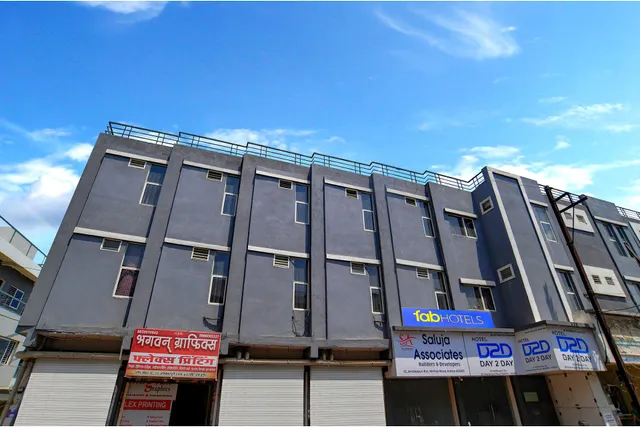FabHotel Day2Day - Hotel in Indore Airport, Indore