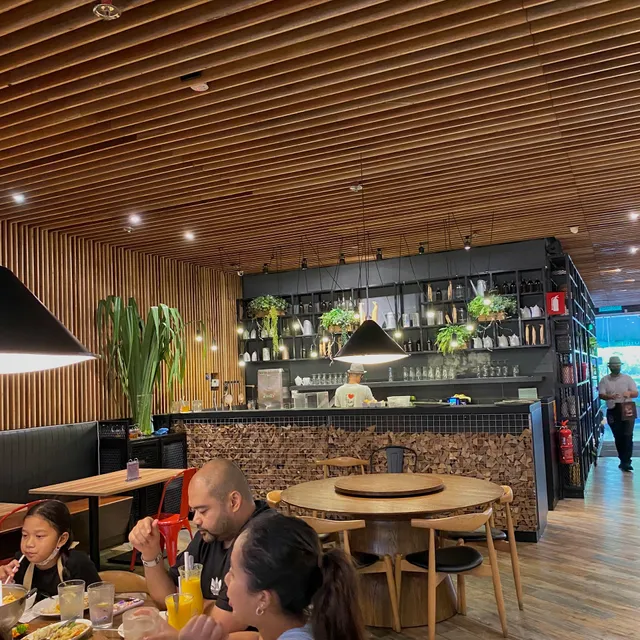 Absolute Thai @ Ikano Power Centre