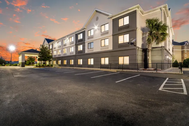 Quality Inn & Suites Augusta I-20